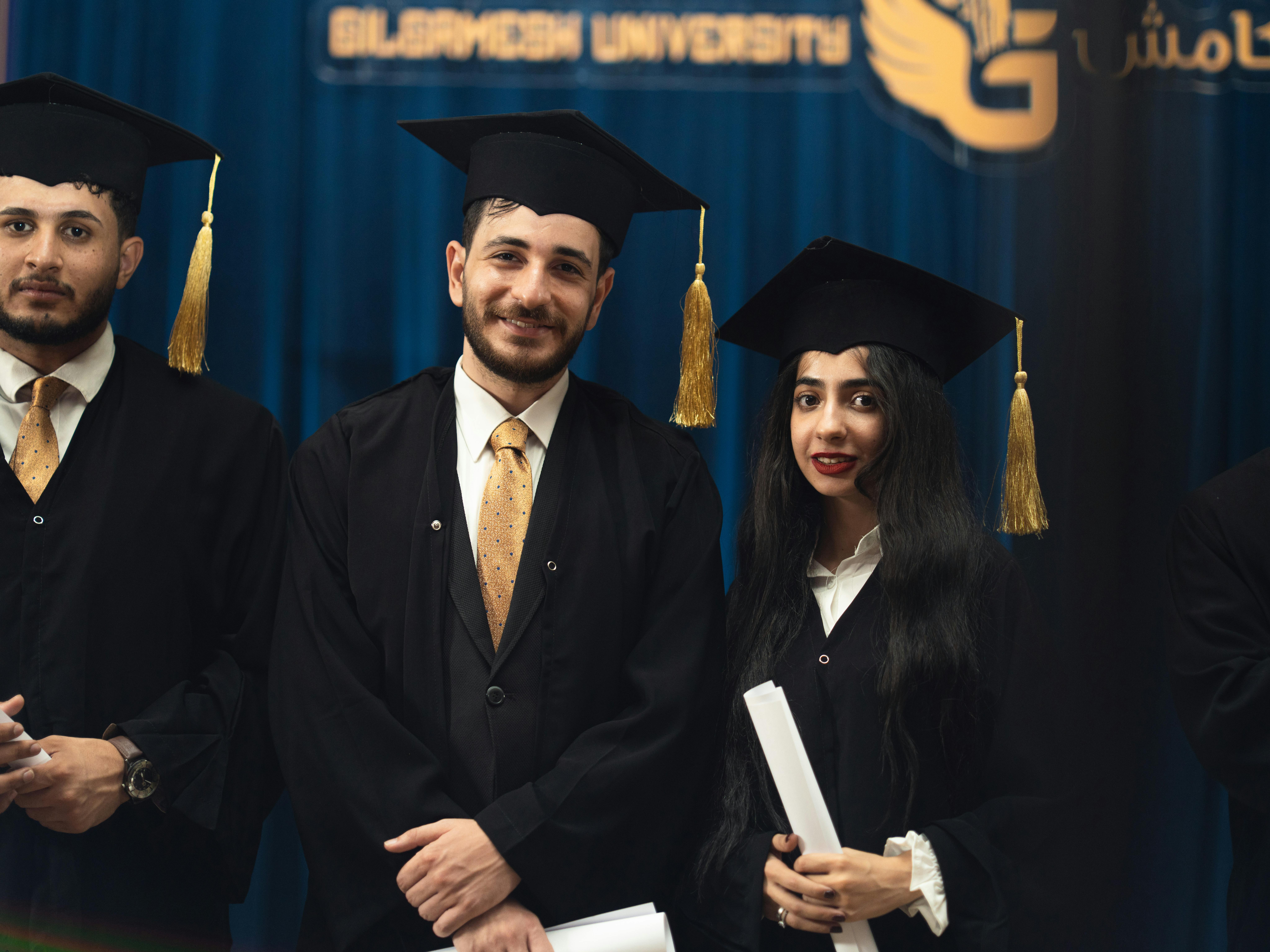 Expanding Your Career Horizon: The Strategic Edge of Pursuing a Distance Degree