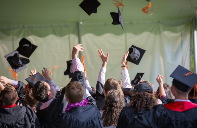 Exploring New Horizons with a Correspondence Degree: Is It the Future of Learning?