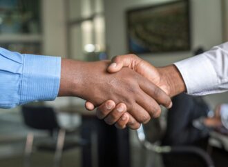 How to Use AI to Develop Stronger Business Partnerships