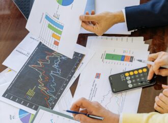 Mastering the MBA Application: A Comprehensive Guide to Essays, Interviews, and Recommendations